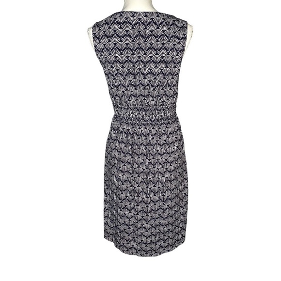 L.L.BEAN Navy Geometric Print Sleeveless Tank Dress Smocked Waist Medium Petite - Picture 5 of 7